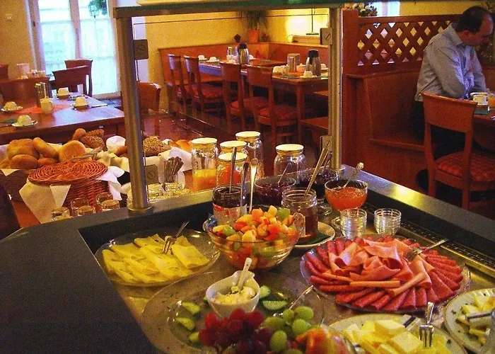 Hotel Schwarzacher Hof In Niederbayern Schwarzach