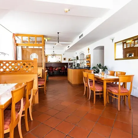Hotel Schwarzacher Hof In Niederbayern