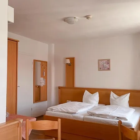 Schwarzacher Hof In Niederbayern فندق شفارتساخ