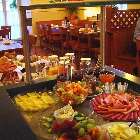 Hotel Schwarzacher Hof In Niederbayern Schwarzach