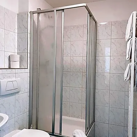 Hotel Schwarzacher Hof In Niederbayern 3*