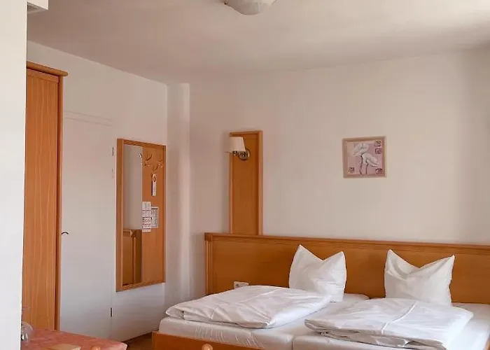 Schwarzacher Hof In Niederbayern Отель Шварцах
