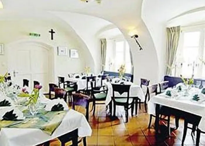 Schwarzacher Hof In Niederbayern Отель Шварцах